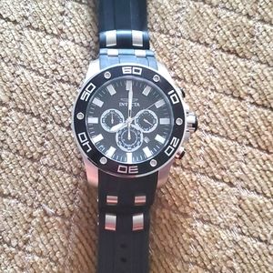 Pristine Invicta  Mens watch